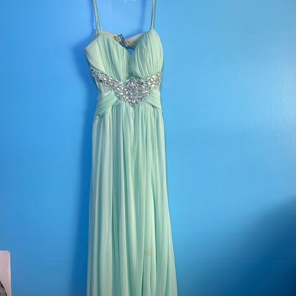 Prom dress worn once offering for 50 but will take less